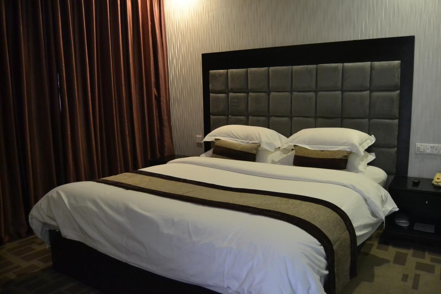 Henry Business Hotel Guangzhou Exterior photo