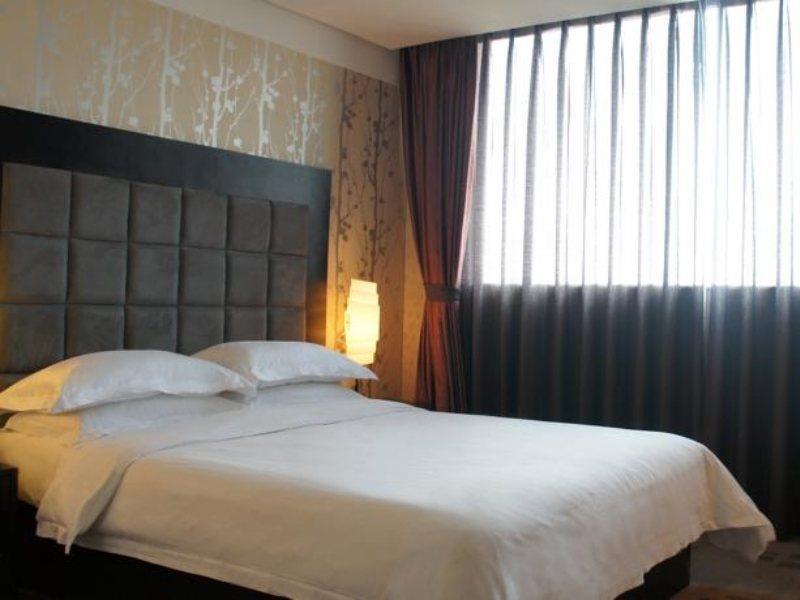 Henry Business Hotel Guangzhou Exterior photo